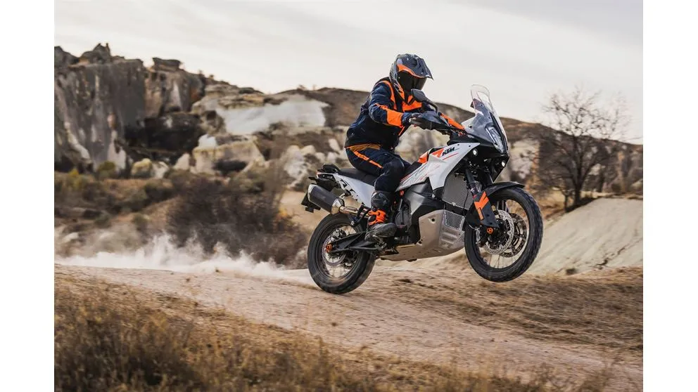 KTM 790 Adventure - Görsel 3