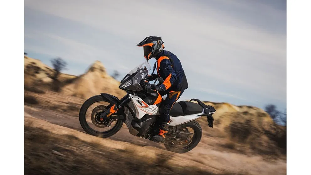 KTM 790 Adventure - Görsel 4