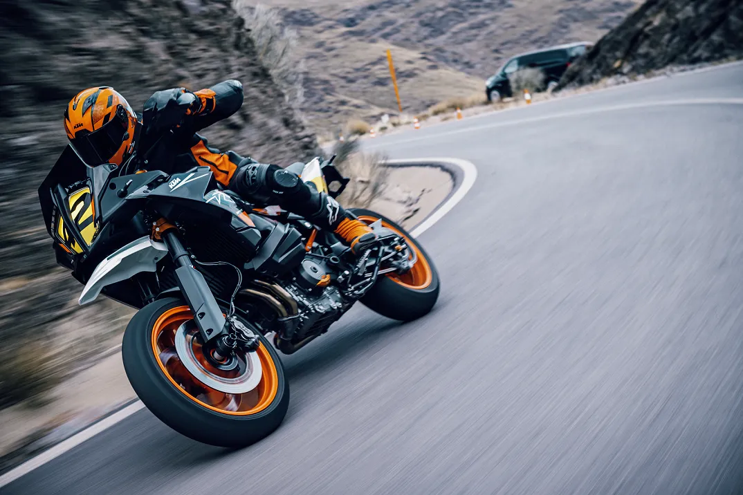 KTM 890 SMT - Görsel 4